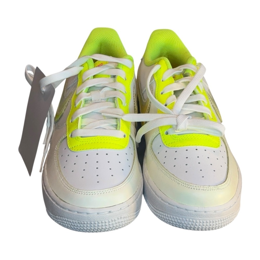 Nike Air Force 1 Low LV8 GS White Volt Pink Size Women’s 8/Youth 6.5 NWT💚 - Picture 6 of 6